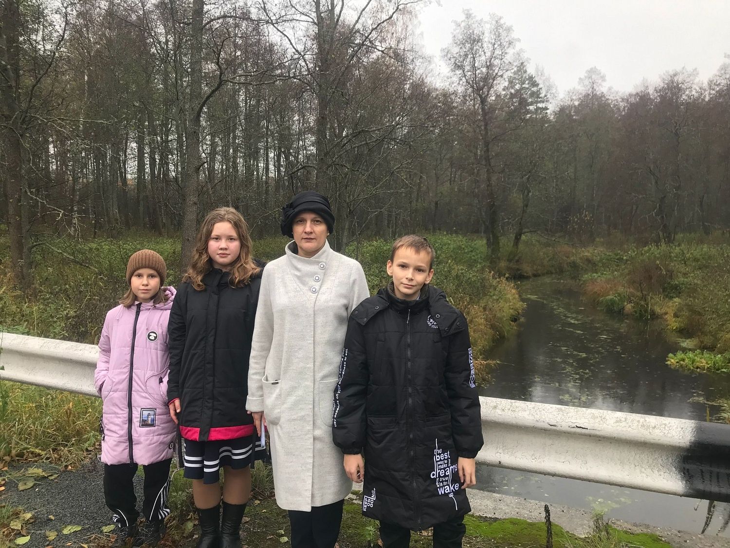 Участники МВС Владимирской области ведут исследовательскую работу над рекой Наромша.